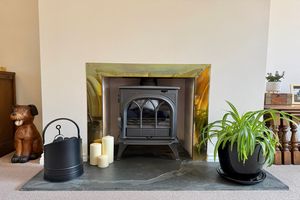 Lounge Feature- click for photo gallery